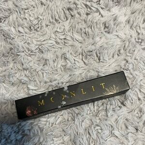 Moonlit eyeshadow primer